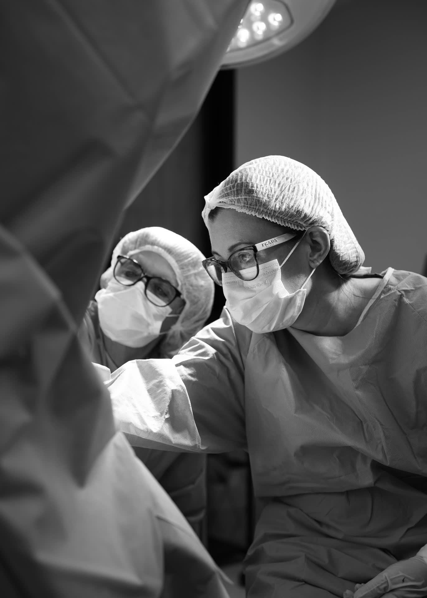 Cirurgia a laser em bloco cirúrgico